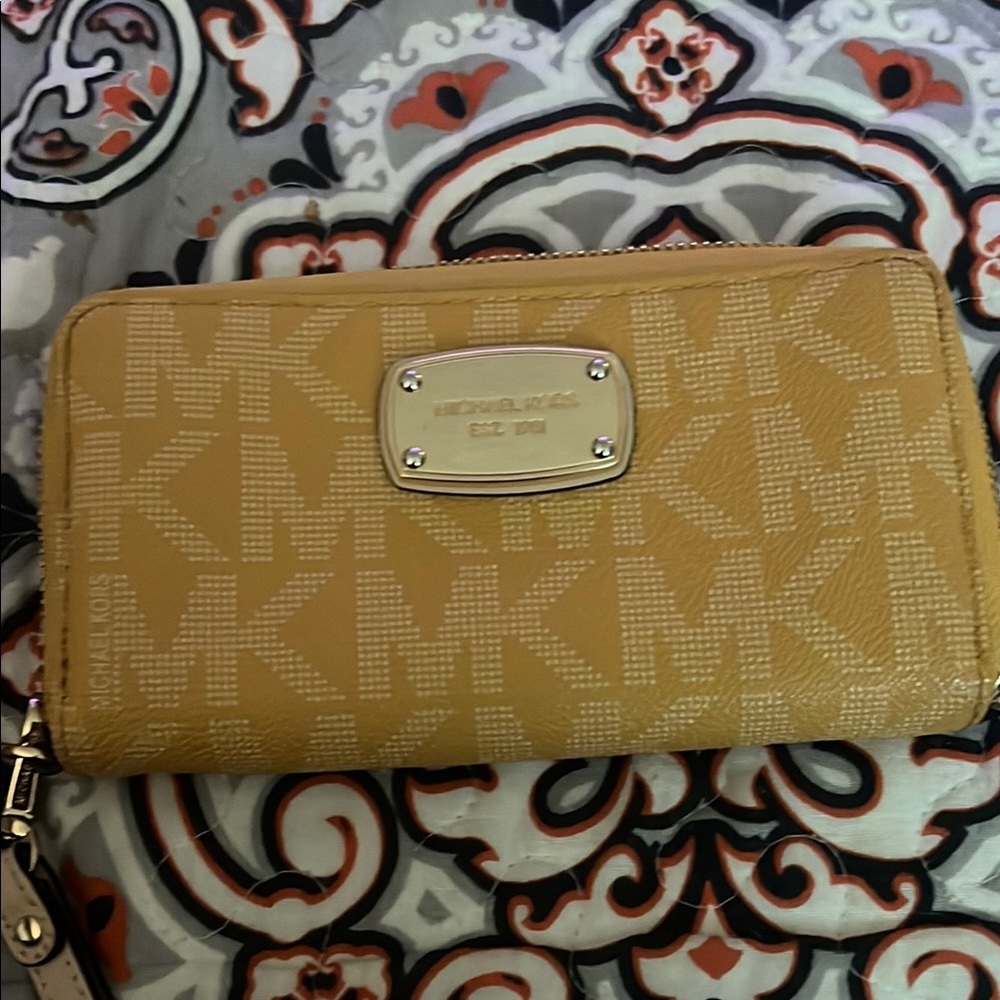 Michael Kors Tan Wallet